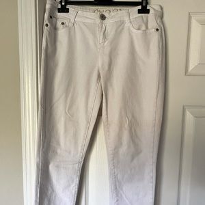 Rue 21 White Jeans - Size 7/8